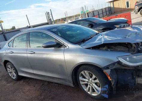 2015 Chrysler 200 Limited из США, поврежденный, VIN 1C3CCCAB2FN533232